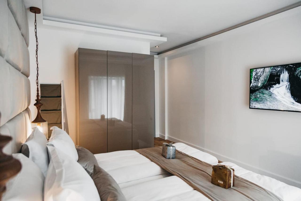 The Berg'S 3 Apartment Ocna Mures ภายนอก รูปภาพ